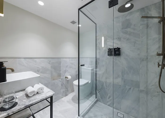 202 Elizabeth Hotel Sydney